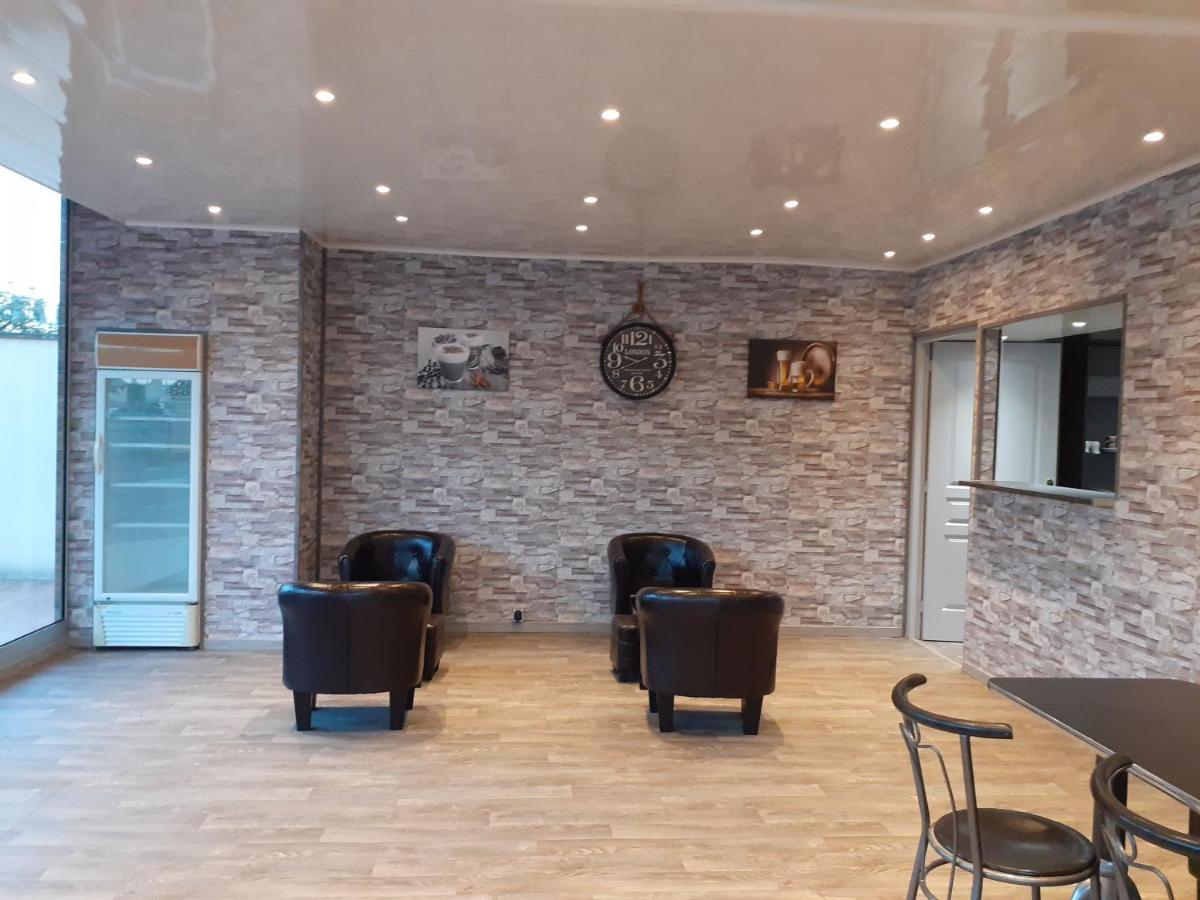 Hotel Des 2 Gares Осер Екстер'єр фото