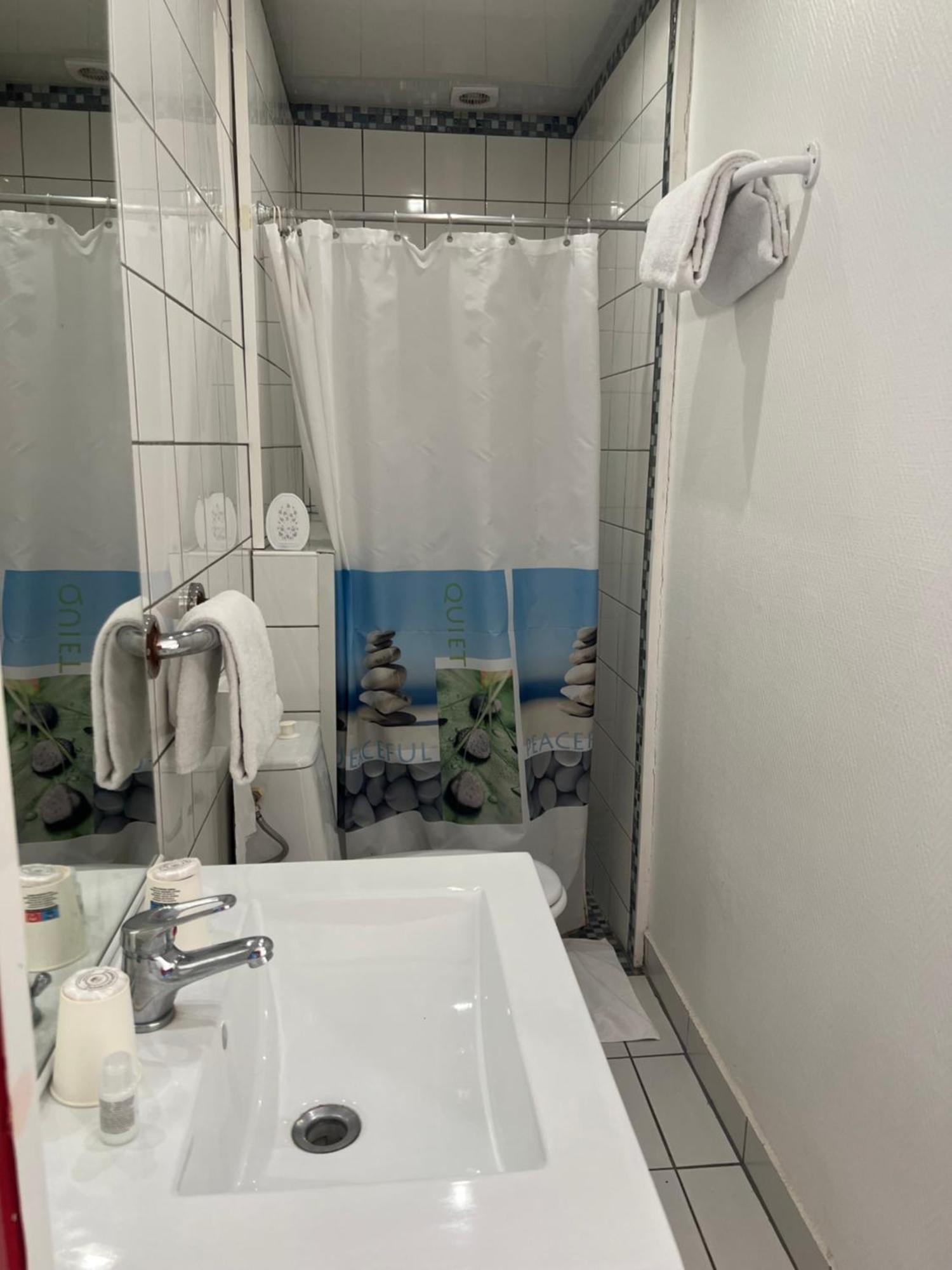 Hotel Des 2 Gares Осер Екстер'єр фото