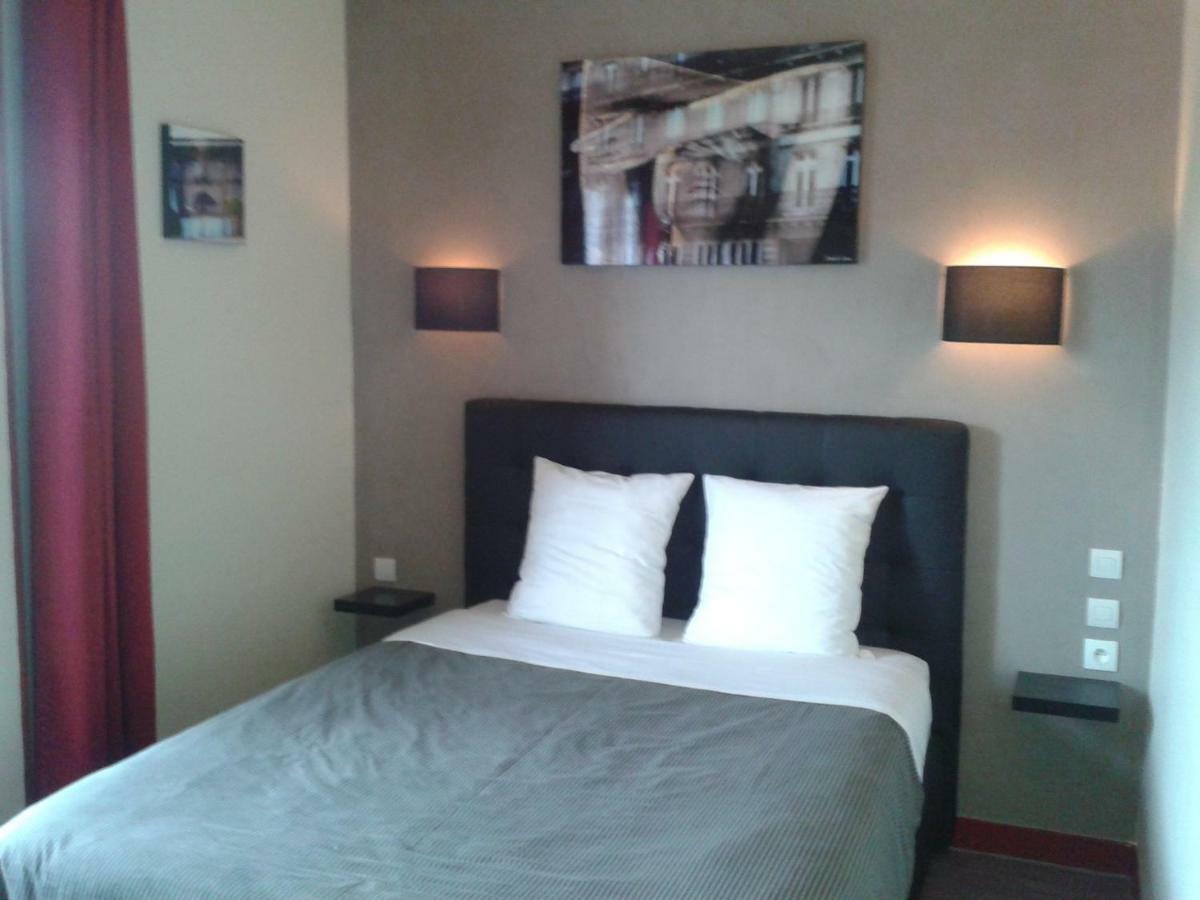 Hotel Des 2 Gares Осер Екстер'єр фото